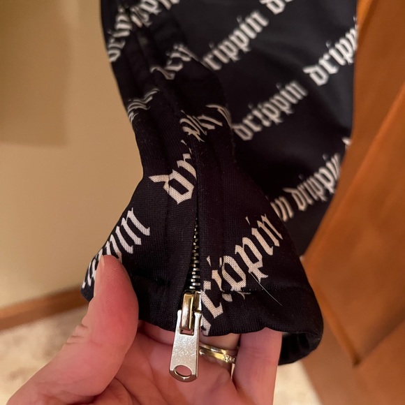 “Drippin” Mens Pants - Host Pick! - Picture 6 of 7